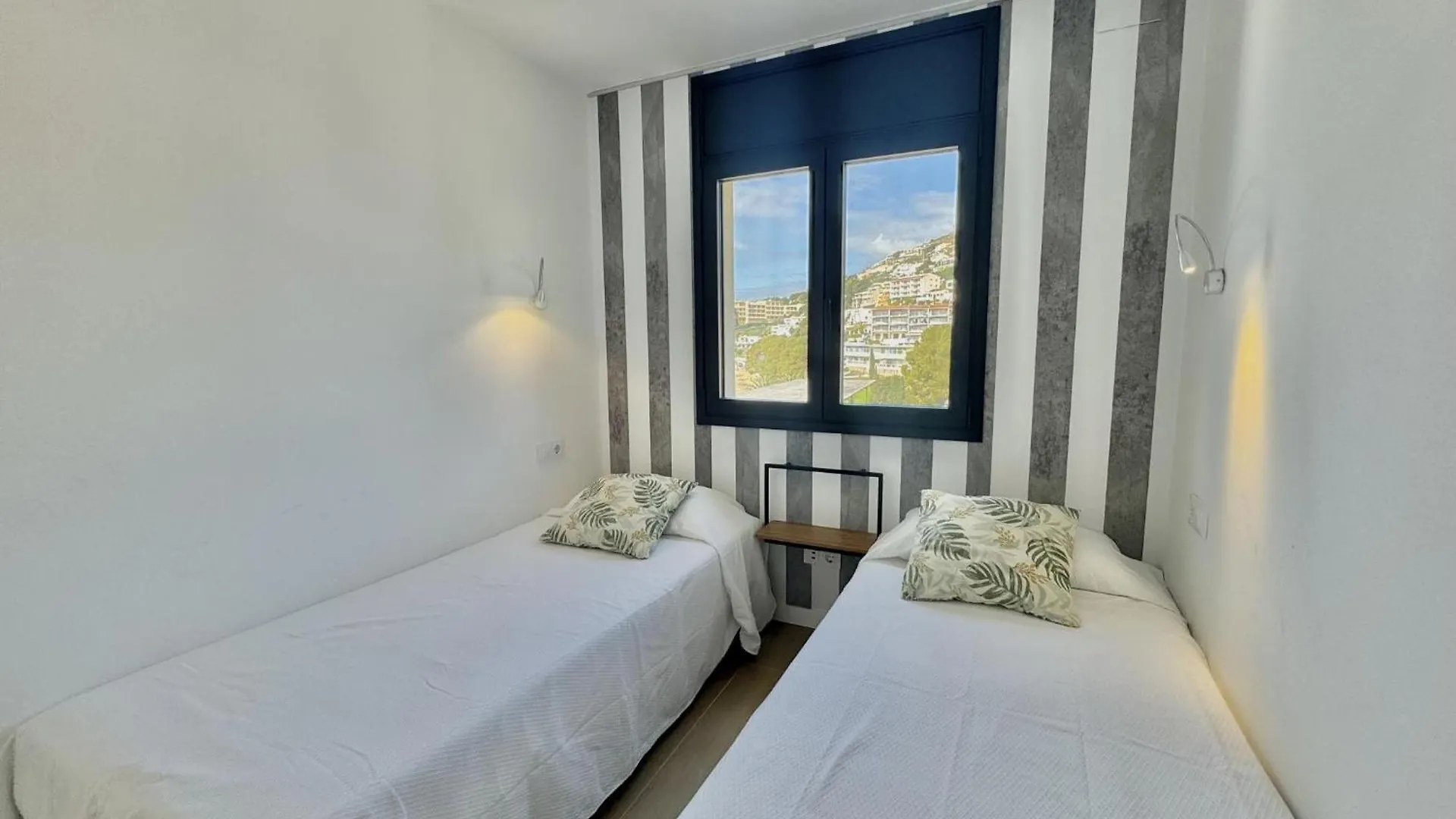 Apartamento Almadrague 15 Rosas
